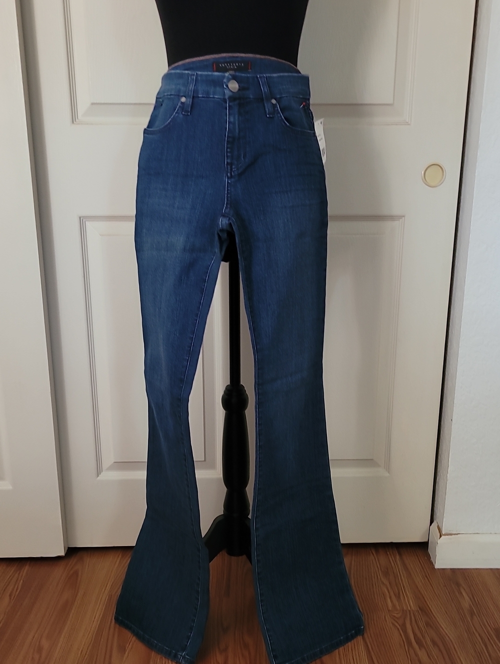 Women's Blue Flare Jeans - Bootcut  Leg Size 27 New With Tag